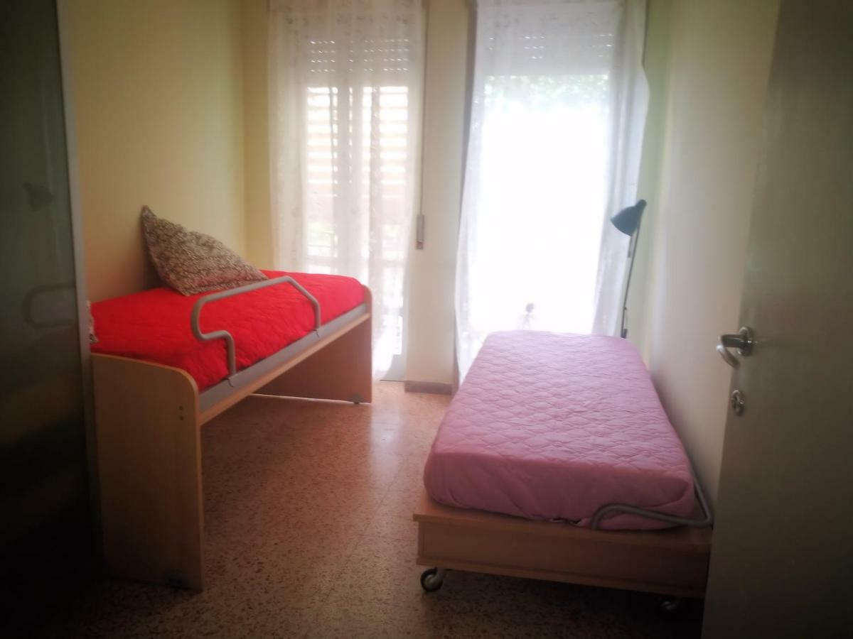 Happy House Mare Di Roma Villa Lido di Ostia Bagian luar foto