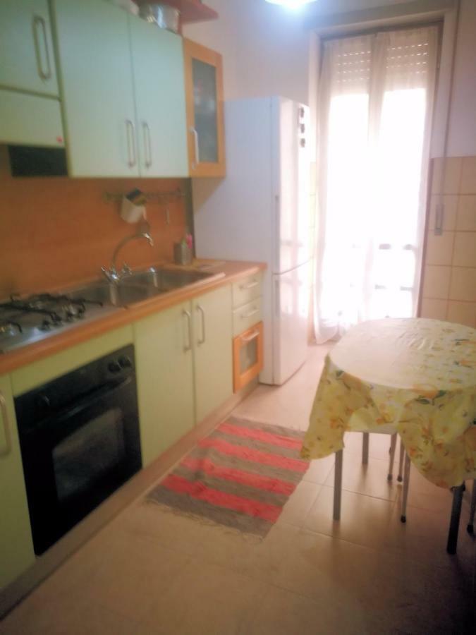 Happy House Mare Di Roma Villa Lido di Ostia Bagian luar foto